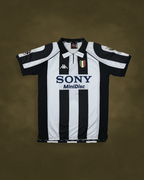 Juventus 1997 Local