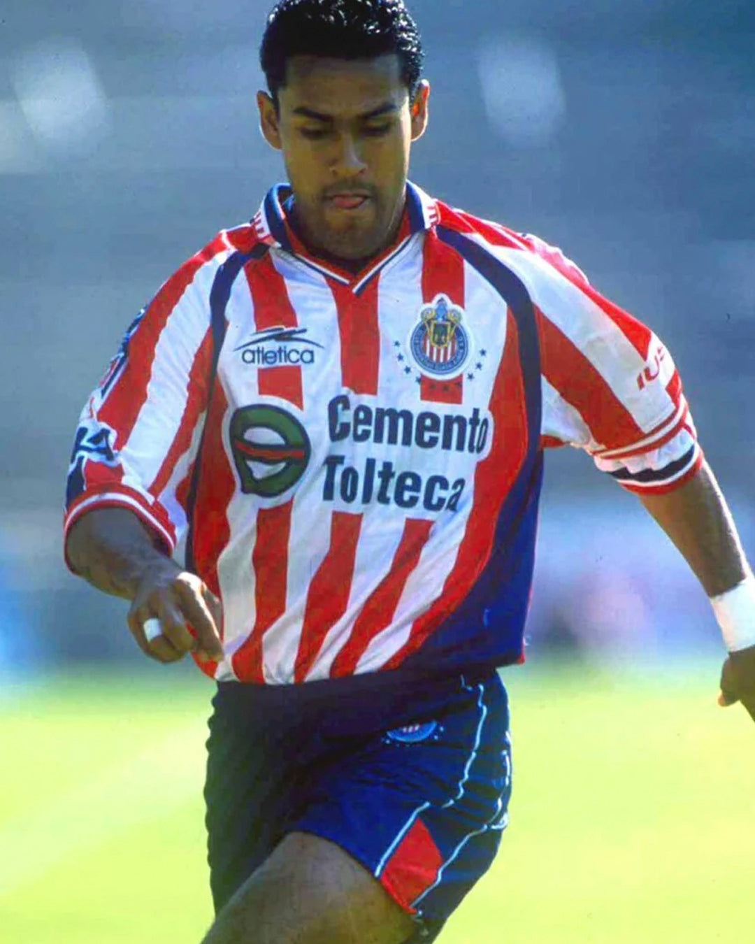 Chivas 1999 - Local