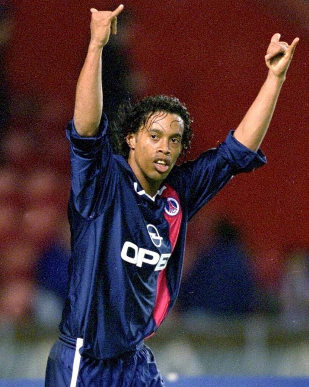 Paris Saint-Germain 2001 - Local